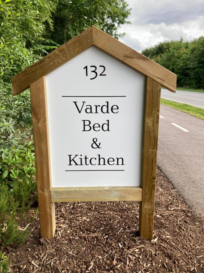 Varde Bed And Kitchen Guest House Exterior photo